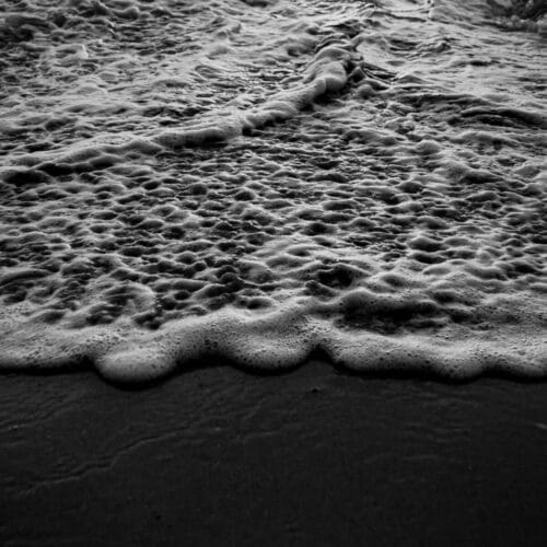 Vagues en noir et blanc