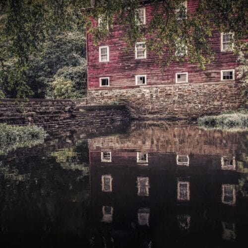 Moulin au bord de l’eau