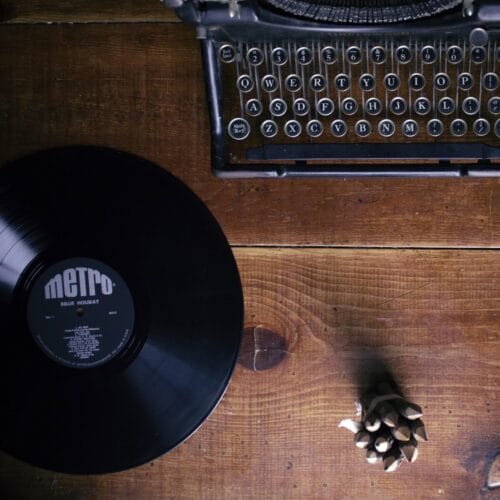 Machine à Écrire et Disque Vinyle
