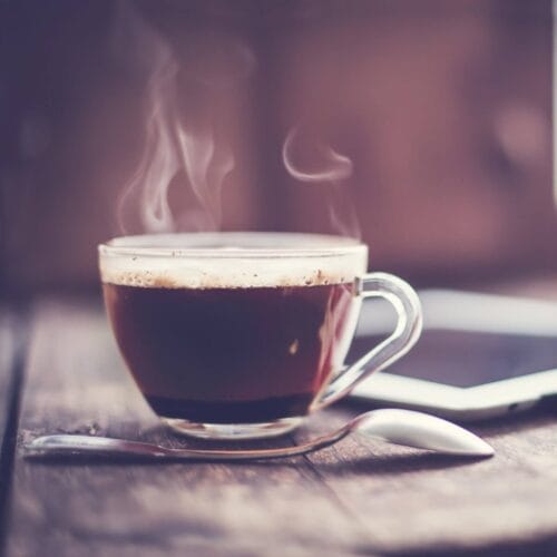 Moment de détente avec un café chaud